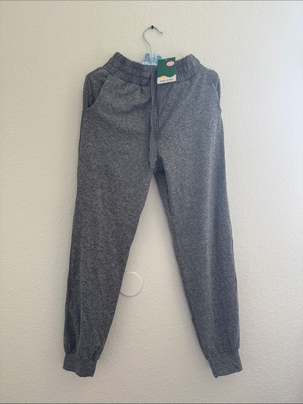 Halara Charcoal Heather Jogger Leggings